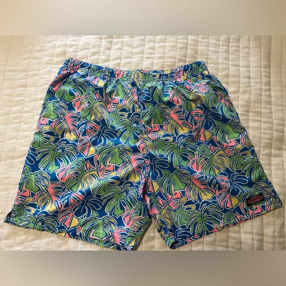 Men’s Vineyard Vines Swim Trunks | Size XL